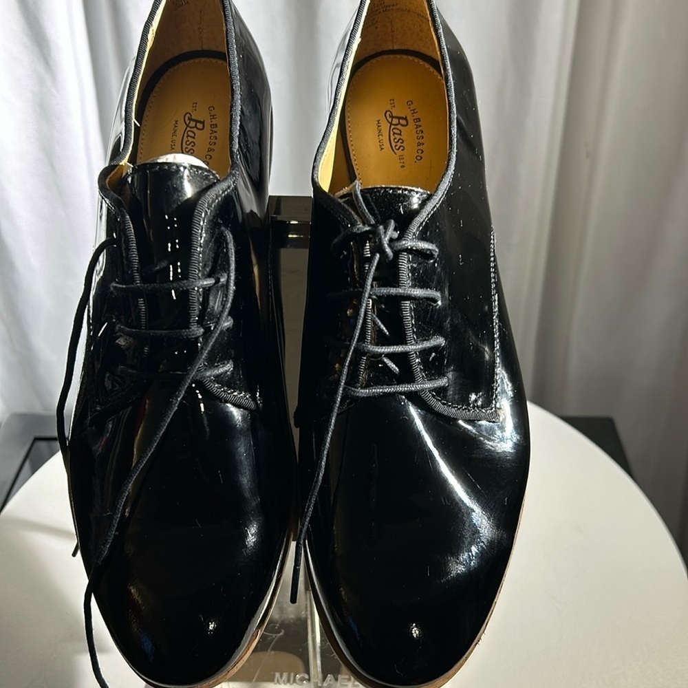 G.H. Bass Ella Oxford Patent Leather Loafer!